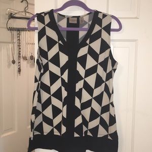 Chico’s Easywear black cream top size 1